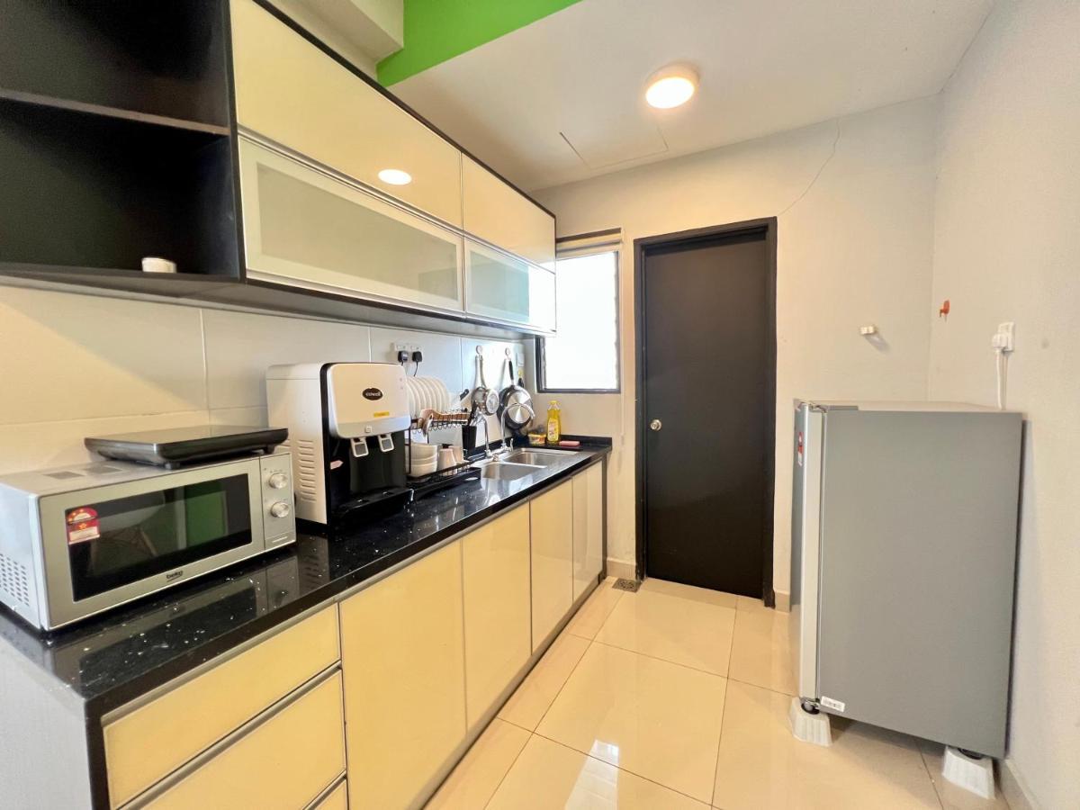 Riverview 8Pax 2Br In Kbtown Ps4, Netflix A-1-12 コタバル エクステリア 写真